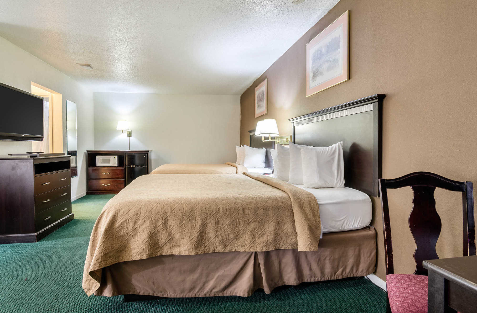 Colby Inn And Suites Ruang foto